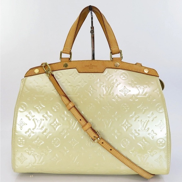 Louis Vuitton Cream and Tan Shoulder Bag - Picture 2 of 16